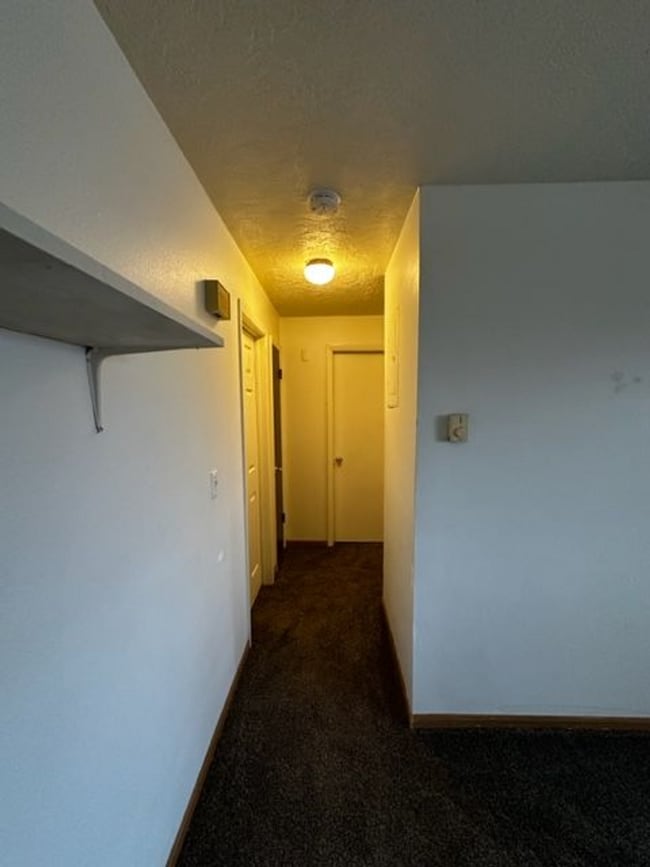 Building Photo - 3724 Billings Dr