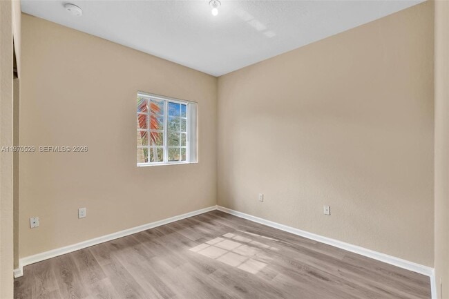 Building Photo - 3236 NW 31st Terrace