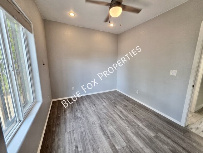 Building Photo - 8340 E Fond Du Lac Dr