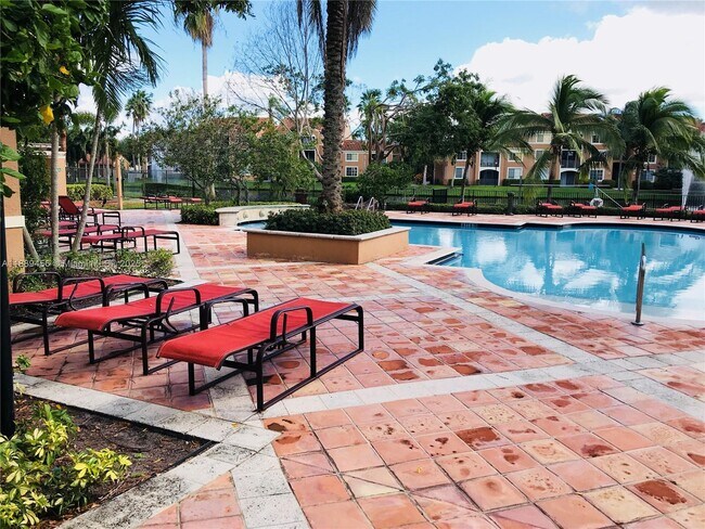 Building Photo - 4852 N State Rd 7