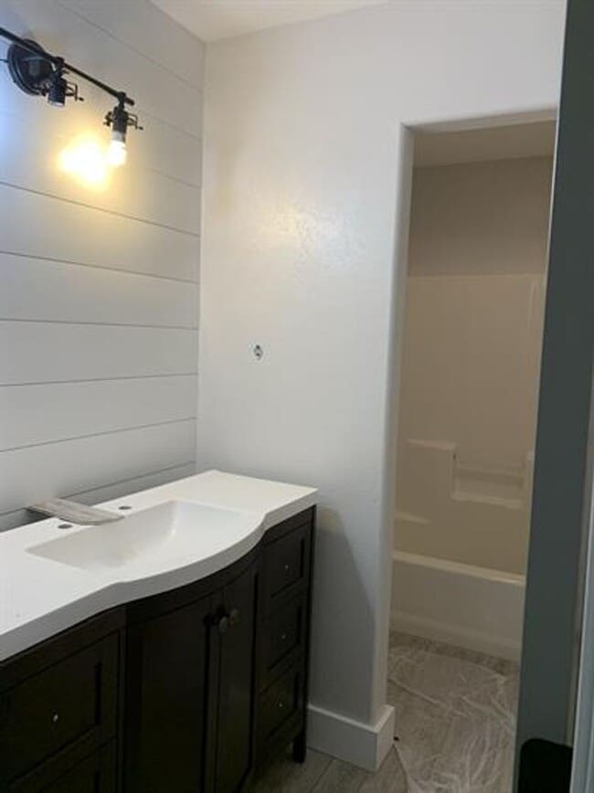 Building Photo - Beautiful 3 Bedroom Home in Bozeman
