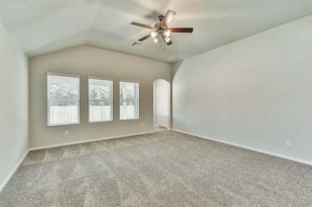 Building Photo - 15111 Longleaf Frst Dr