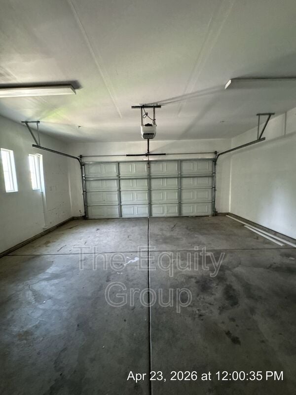 Building Photo - 3500 Villa St