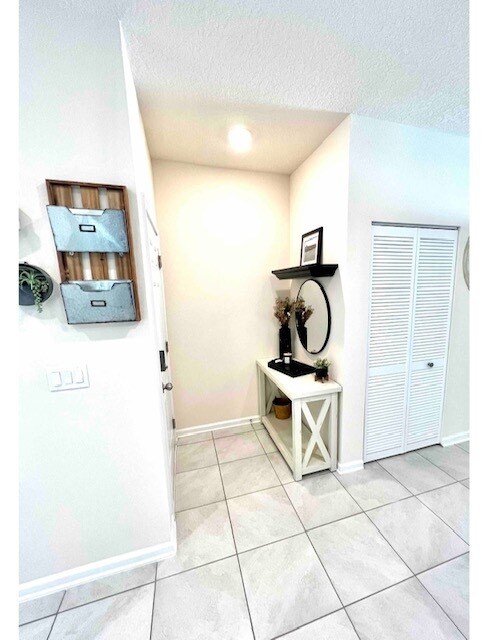 Building Photo - 839 Observatory Pkwy