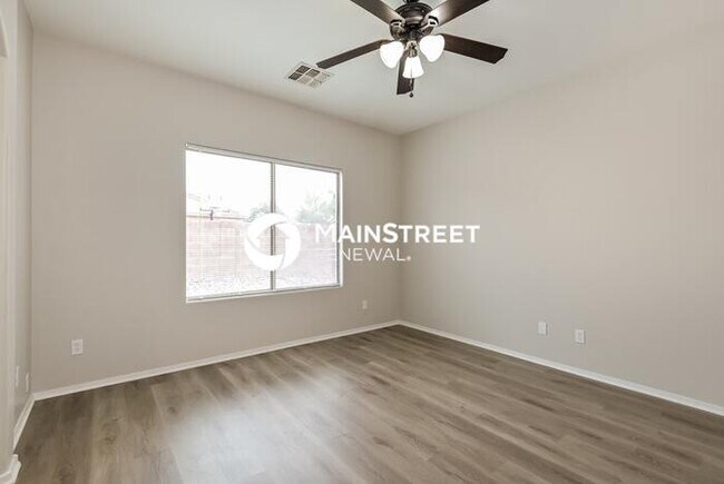 Building Photo - 4 Bedroom Pet-Friendly Home in Sahuarita, AZ with Main Street Renewal