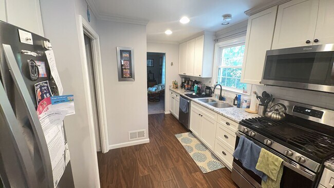 Building Photo - *** Coming Soon*** Gorgeous 4 Bed 2.5 Bath Single Family Home On Spacious Lot In Orange Hunt Esta...