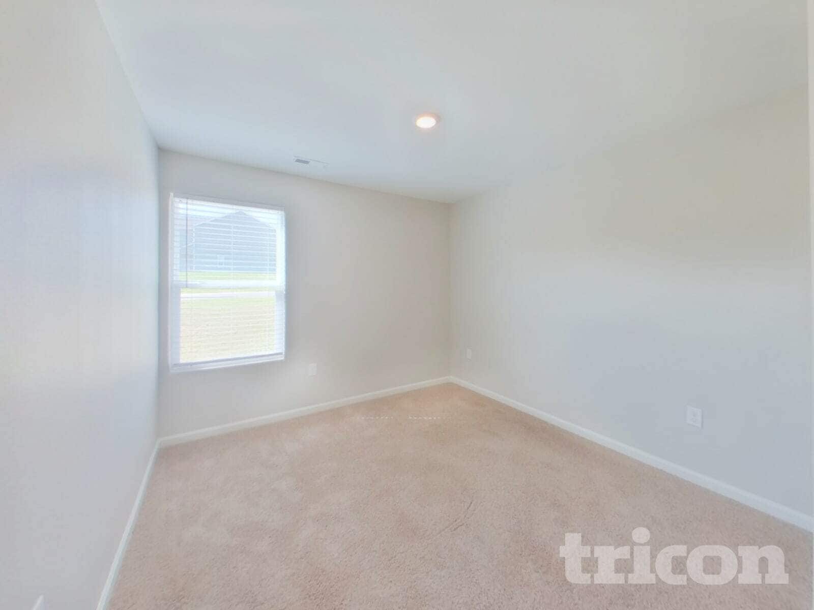 Building Photo - 315 Kenyon Dr