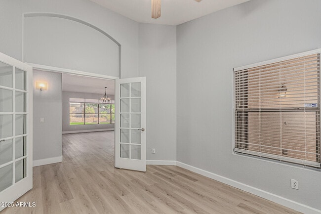 Building Photo - 6410 W Buckskin Trail