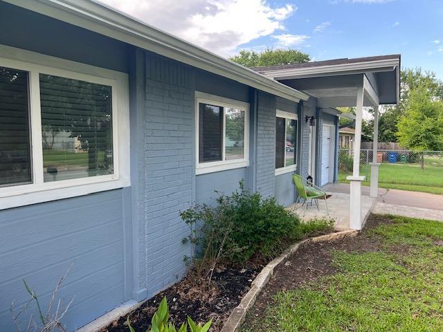 Building Photo - 6004 Blythewood Dr