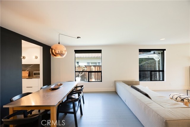 Building Photo - 11049 Blix St