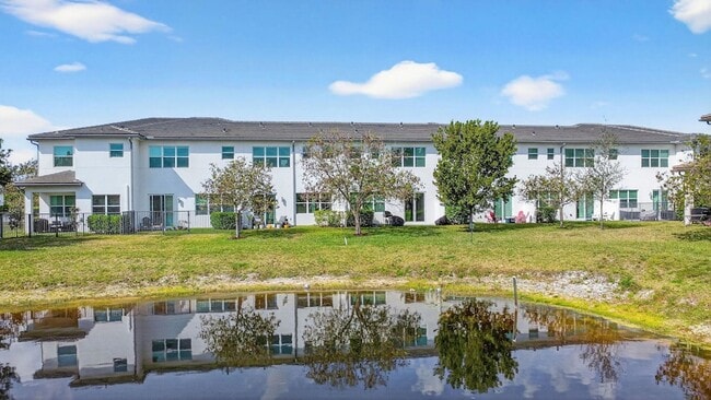 Building Photo - 4790 Navali Dr