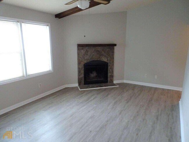 Building Photo - 107 Wynnwood Dr