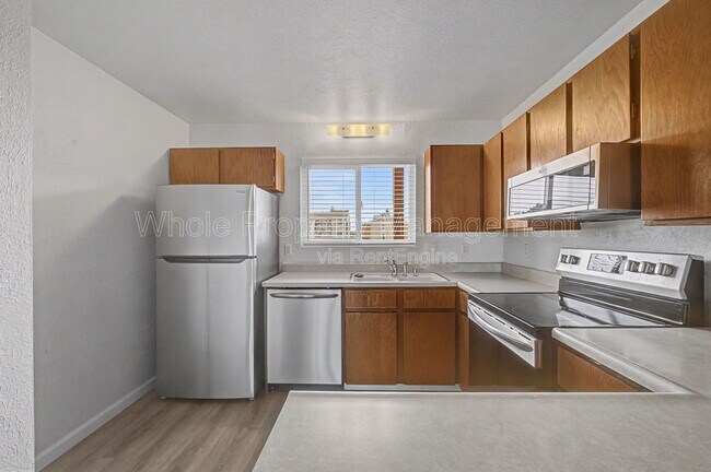 Building Photo - 2750 W 86th Ave