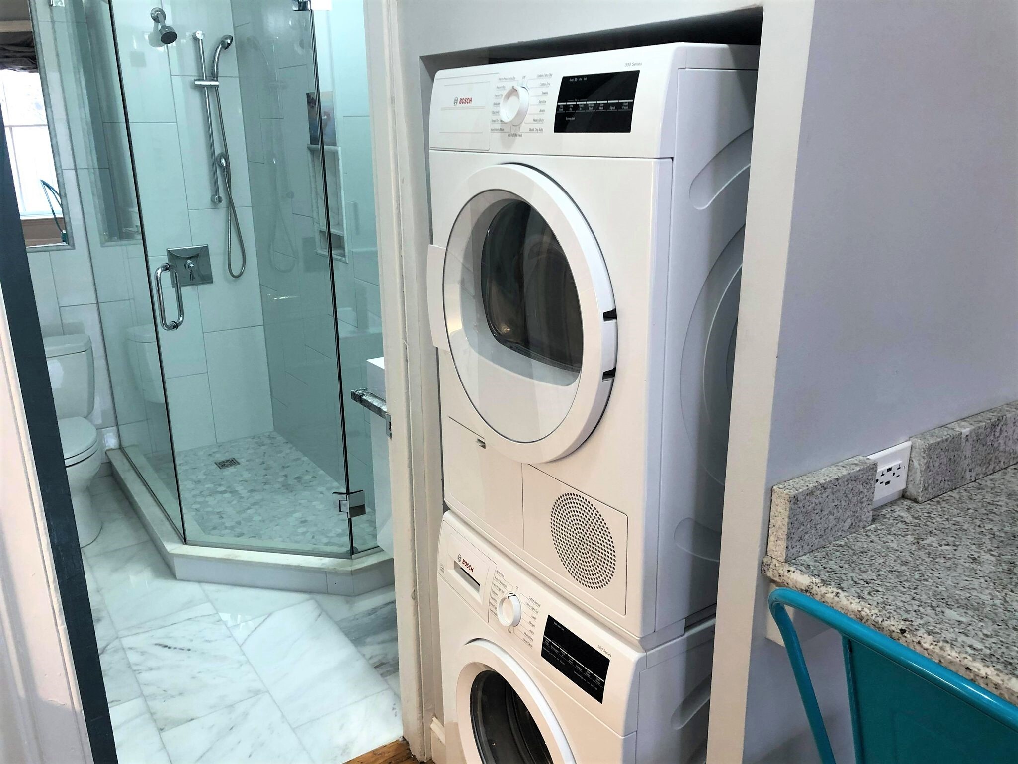 Building Photo - 88 Charles St