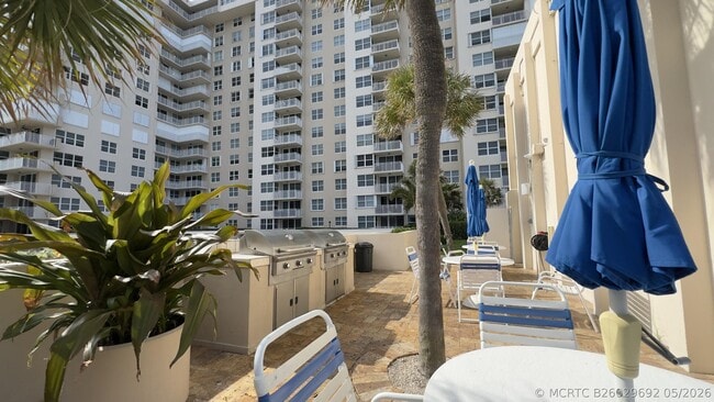 Building Photo - 5200 N Ocean Blvd