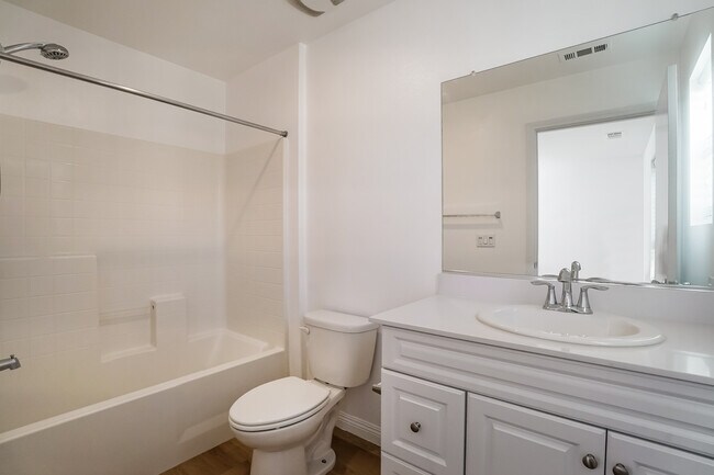 Building Photo - 7235 Cedar Rd