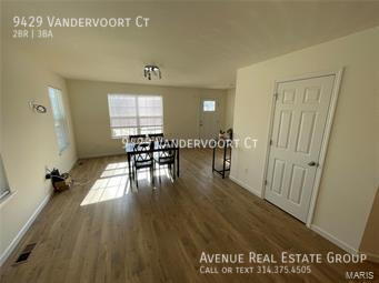 Building Photo - 9429 Vandervoort Ct