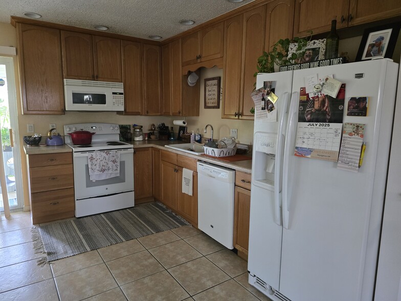 Building Photo - 187 Golf Club Lane