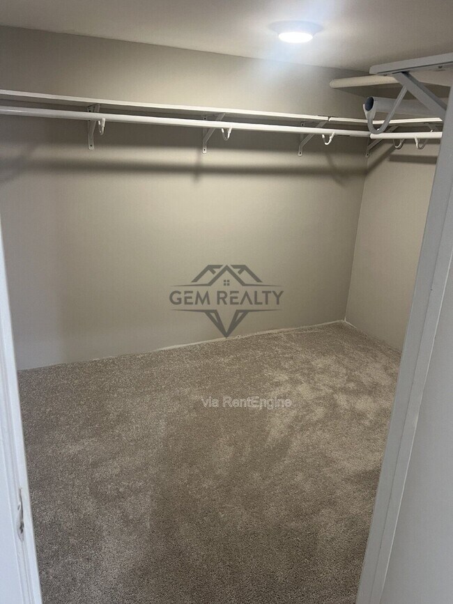 Building Photo - 3316 Broker Ln