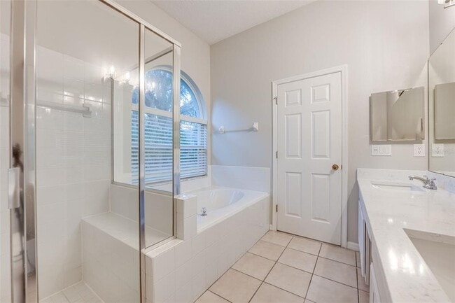 Building Photo - 1175 Chessington Cir