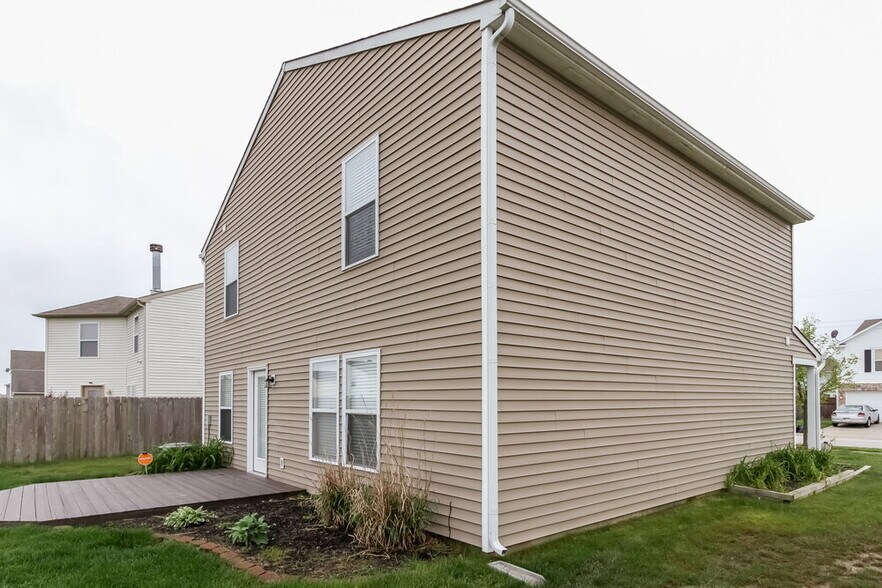 Building Photo - 3115 Black Forest Ln