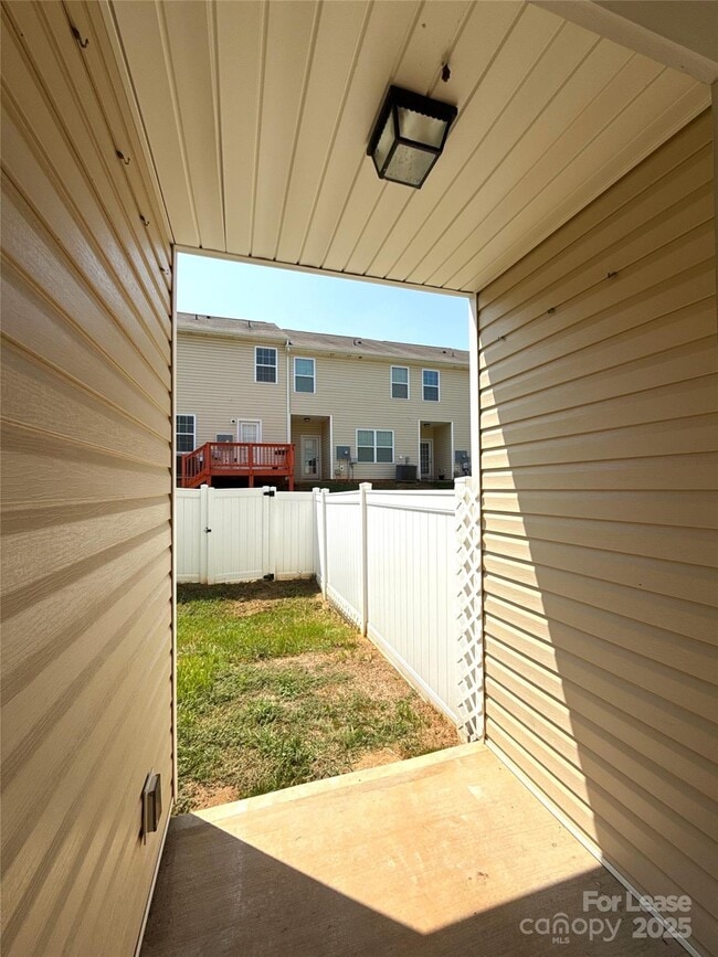 Building Photo - 7618 Galvin St