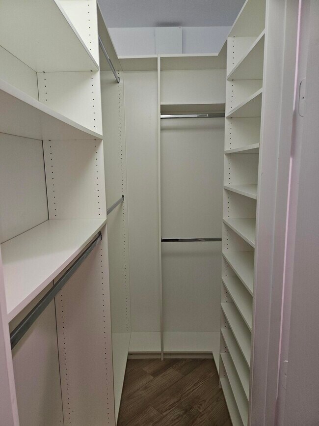 Building Photo - 8335 Mulligan Cir