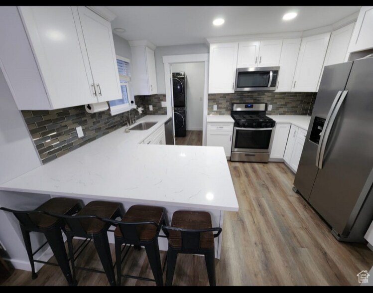 Building Photo - 8464 S 2700 W