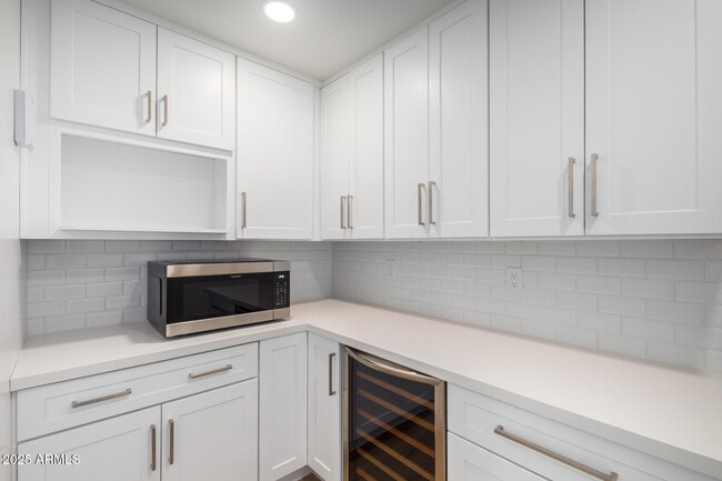 Building Photo - 5038 E Winchcomb Dr