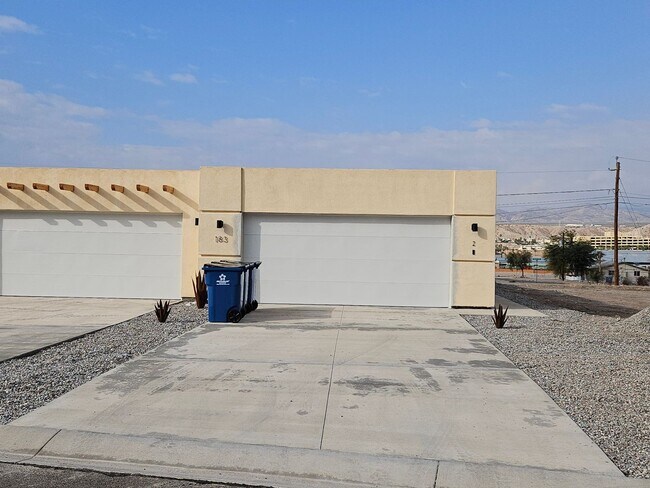 Primary Photo - 183 Hacienda Loop