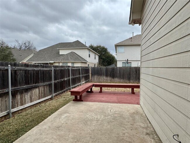 Building Photo - 13509 Shawna Dnay Dr