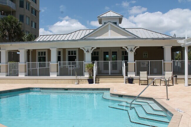 Building Photo - 10851 Mangrove Cay Ln NE