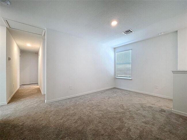 Building Photo - 17498 Happytrails St