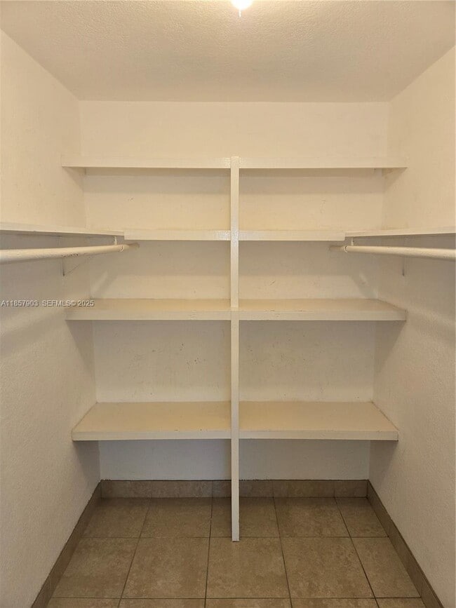 Building Photo - 2359 N Wallen Dr