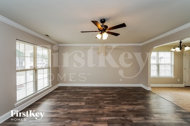 Building Photo - 170 Horton Dr