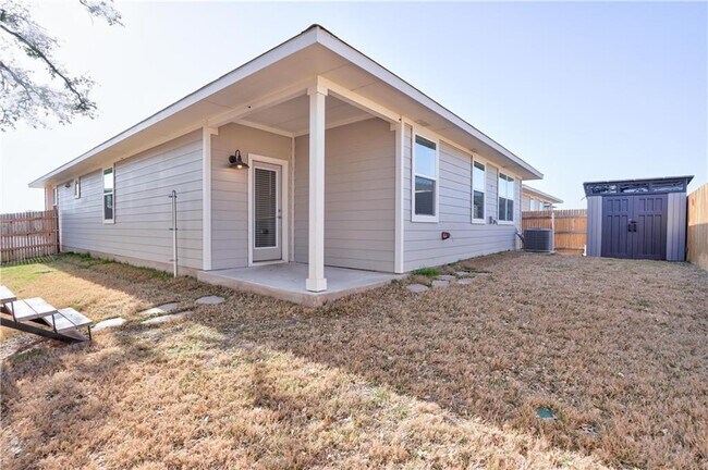 Building Photo - 280 Tequilana Pass