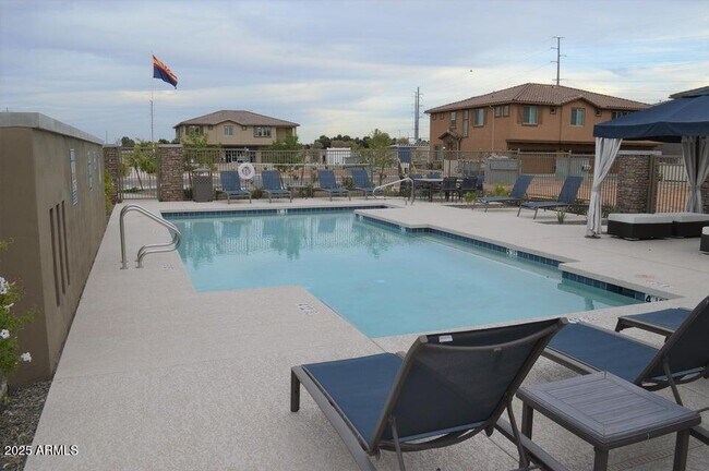 Building Photo - 4100 S Pinelake Way