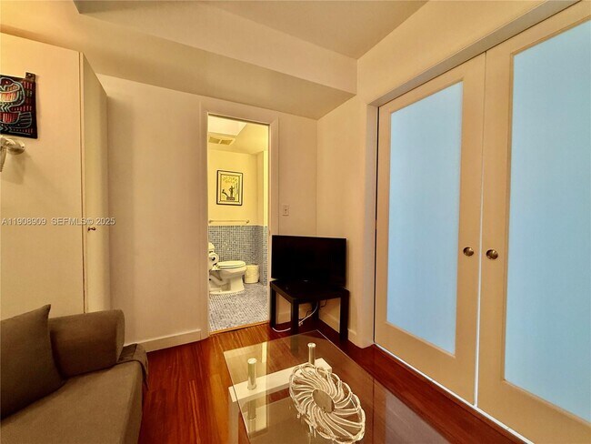 Building Photo - 9511 Collins Ave