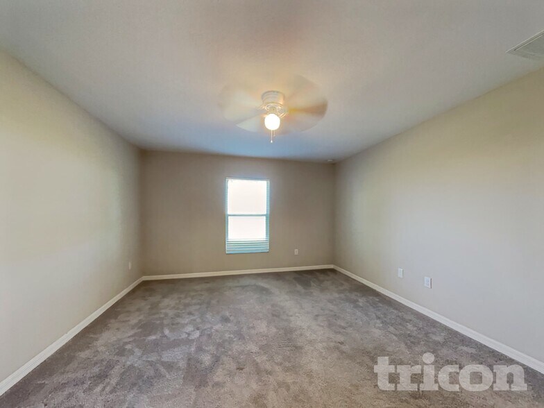 Building Photo - 1616 Broad Winged Hawk Dr