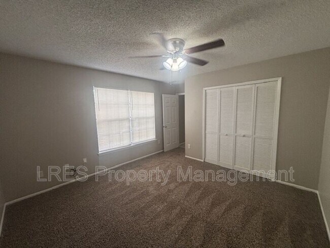 Building Photo - 4638 Lighthouse Cir