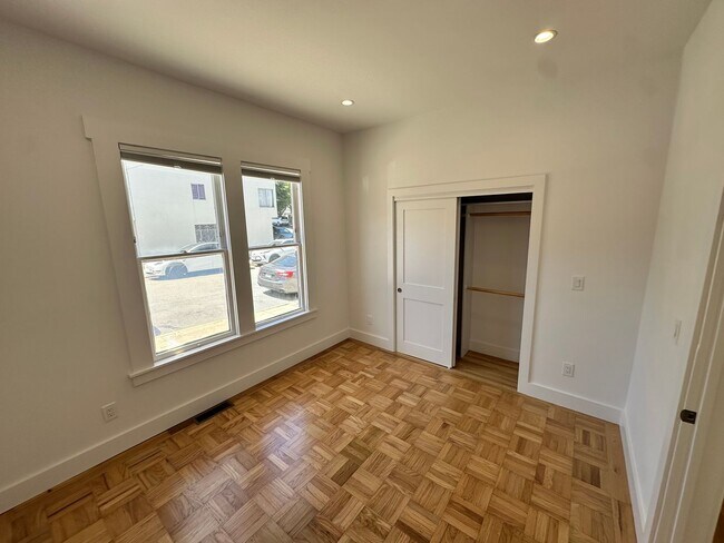 Building Photo - Fully renovated Noe Valley charmer - 2 BR | 1 BA Unit in the Heart of Noe Valley