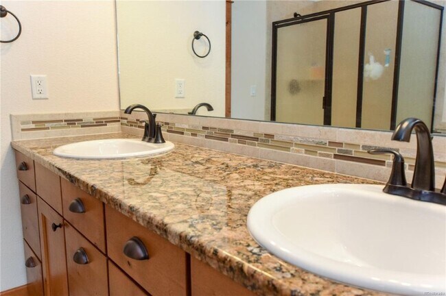 Building Photo - 3646 Como Ct