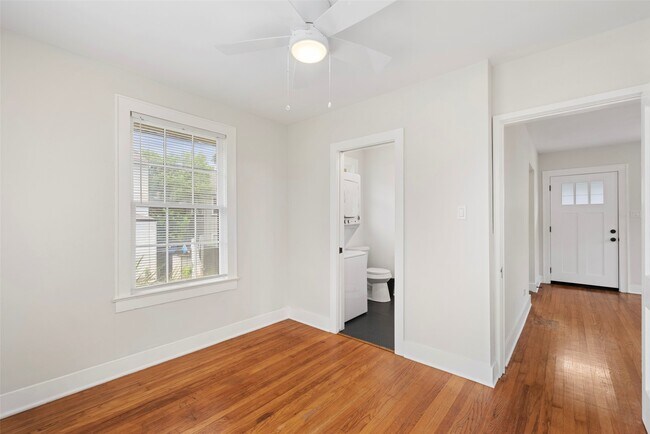Building Photo - 1412 Kipling St