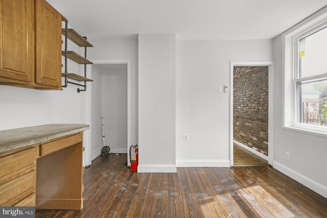 Building Photo - 1700 Memphis St