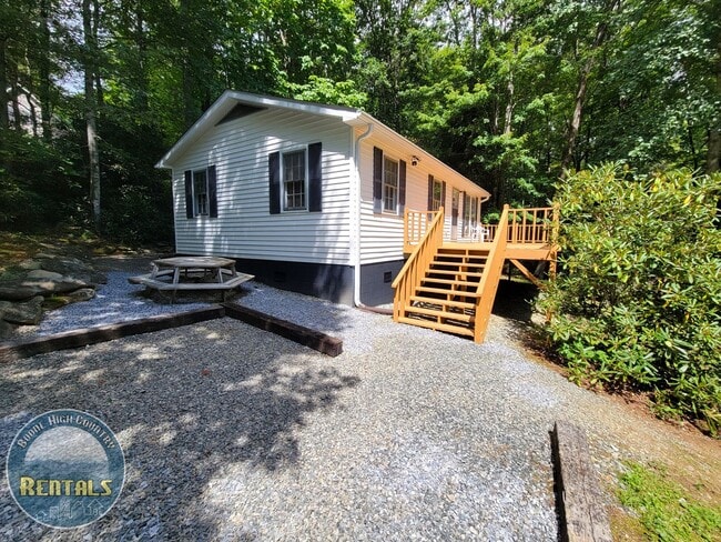 Building Photo - 2bd/2ba Home in Linville