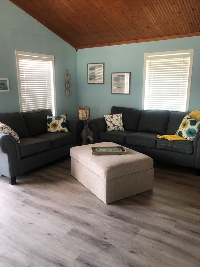 Building Photo - 4308 Spanish Main