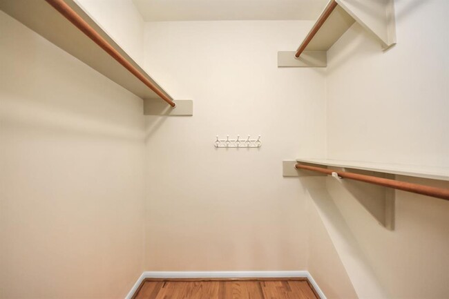 Building Photo - 11411 Briar Forest Dr