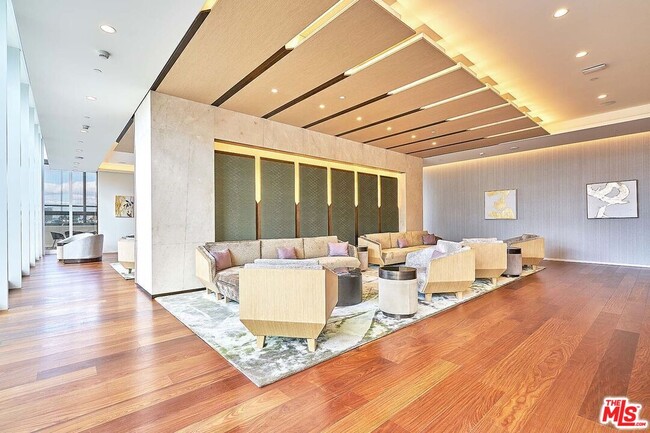 Building Photo - 889 Francisco St