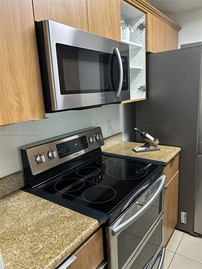 Building Photo - 3590 Coral Wy