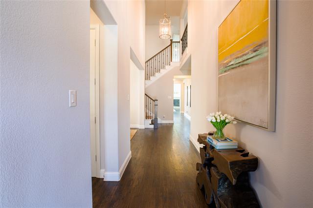 Building Photo - 2520 Saffire Way